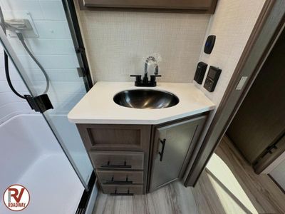 2027 Cougar 360MBI - Photo 37