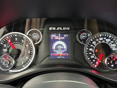 2025 Ram 1500 - Photo 13