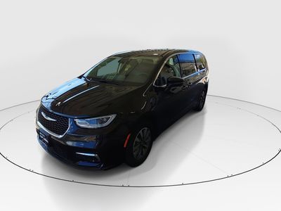 2023 Chrysler Pacifica — rear three-quarter view