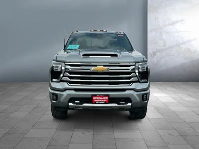 2025 Chevrolet Silverado 2500HD — side profile view