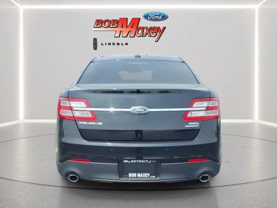 2018 Ford Taurus — detail view