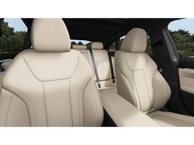 2026 BMW i4 M60 - Photo 11