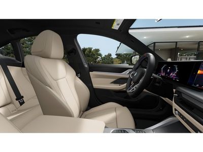 2026 BMW i4 M60 - Photo 9