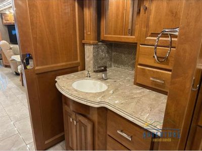 2017 Tiffin Motorhomes Phaeton GH - Photo 11
