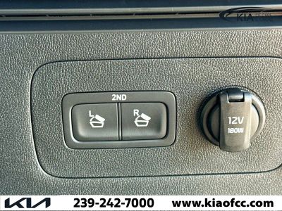2026 Kia Sorento — photo 12 view