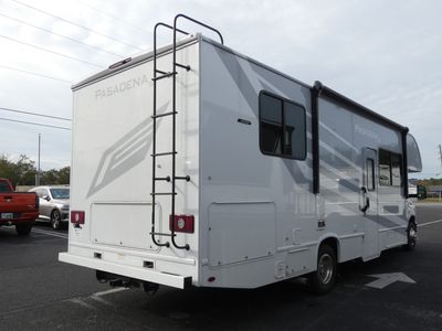 2026 Thor Motor Coach Pasadena SE - Photo 4