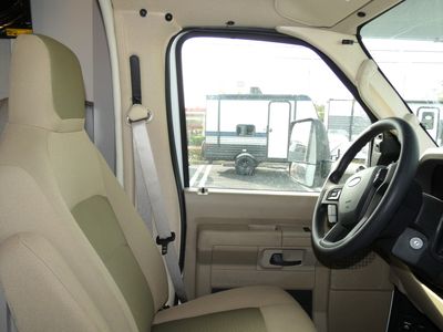 2026 Thor Motor Coach Pasadena SE - Photo 10