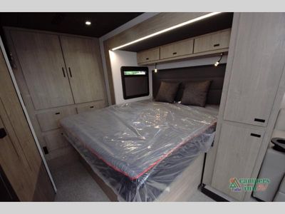 2026 Grand Design Lineage Series M - Photo 46