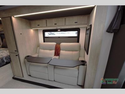 2026 Grand Design Lineage Series M - Photo 42