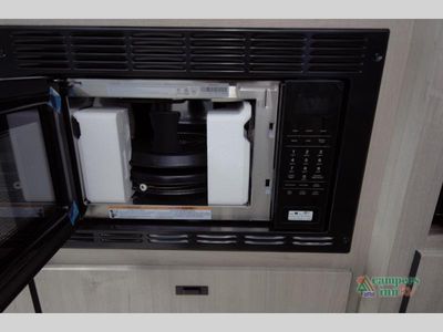 2026 Grand Design Lineage Series M - Photo 36