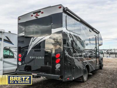 2024 Entegra Coach Accolade XT - Photo 7