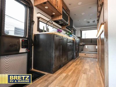 2024 Entegra Coach Accolade XT - Photo 17