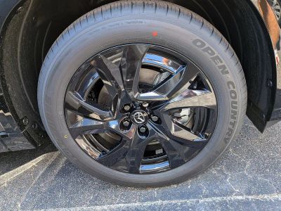2026 Mazda CX-5 — photo 8 view