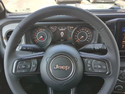 2026 Jeep Gladiator — photo 27 view