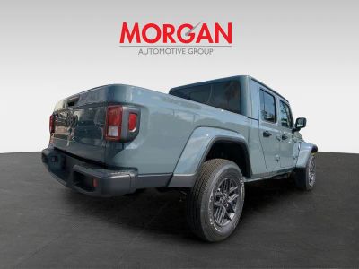 2026 Jeep Gladiator — detail view