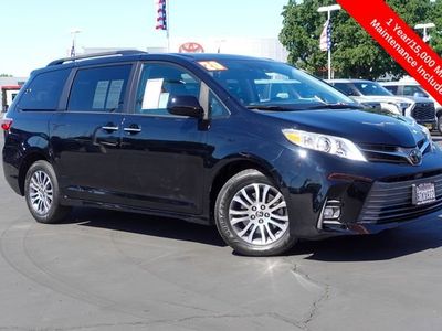 2020 Toyota Sienna — photo 7 view