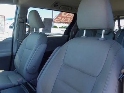 2020 Toyota Sienna — photo 26 view