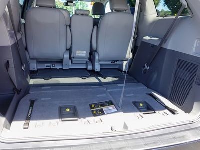 2020 Toyota Sienna — photo 28 view