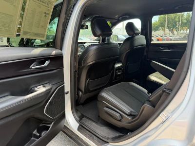 2021 Jeep Grand Cherokee L — photo 27 view