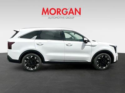 2026 Kia Sorento — photo 8 view