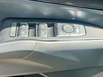 2026 Kia Sorento — photo 18 view