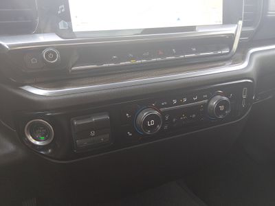 2025 Chevrolet Silverado 1500 — photo 19 view