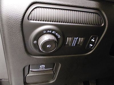 2024 Jeep Wagoneer L - Photo 13