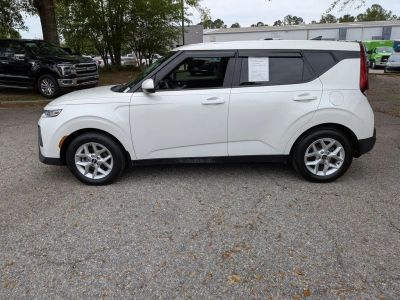 2020 Kia Soul - Photo 2