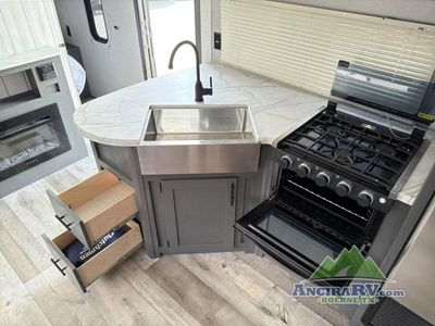 2022 Dutchmen RV Aspen Trail - Photo 13