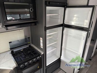 2022 Dutchmen RV Aspen Trail - Photo 14
