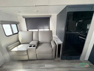 2026 Coachmen RV Apex Ultra-Lite — photo 22 view