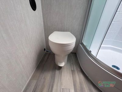 2026 Coachmen RV Apex Ultra-Lite — photo 40 view
