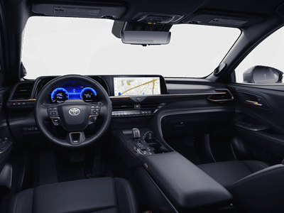 2026 Toyota Crown Signia - Photo 52