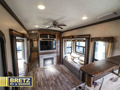 2017 Keystone RV Montana - Photo 27