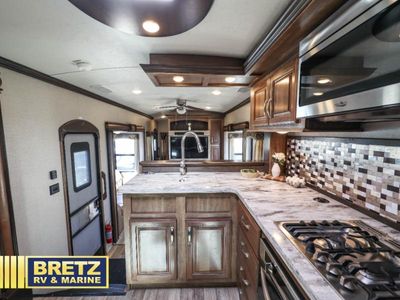 2017 Keystone RV Montana - Photo 26