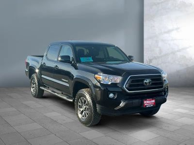 2023 Toyota Tacoma — photo 8 view
