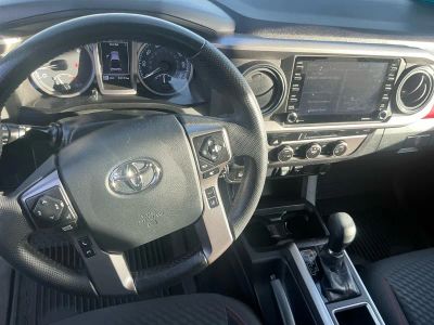2023 Toyota Tacoma — photo 14 view