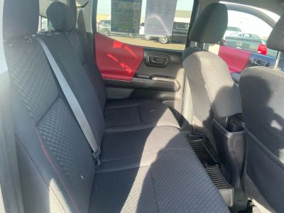 2023 Toyota Tacoma — photo 18 view