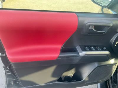 2023 Toyota Tacoma — photo 15 view