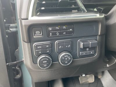 2025 Chevrolet Tahoe - Photo 13