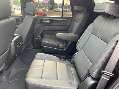 2025 Chevrolet Tahoe - Photo 17