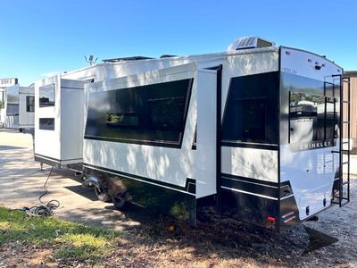 2026 Brinkley Model Z - Photo 12