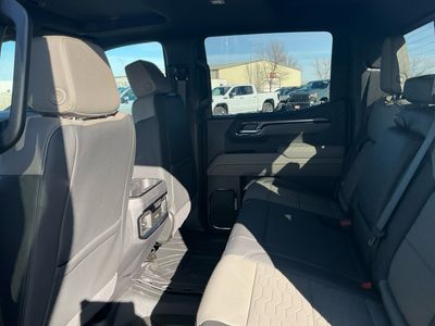 2026 Chevrolet Silverado 1500 — photo 17 view