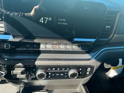 2026 Chevrolet Silverado 1500 — photo 12 view