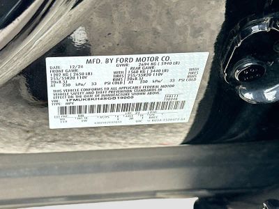 2025 Ford Explorer — photo 32 view