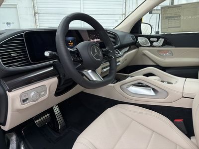 2026 Mercedes-Benz GLS - Photo 12