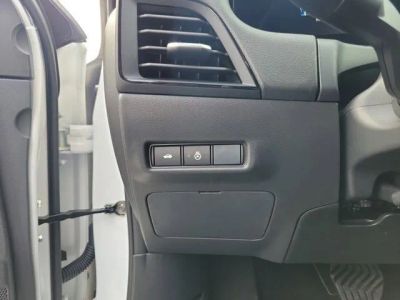 2026 Nissan Sentra — photo 10 view