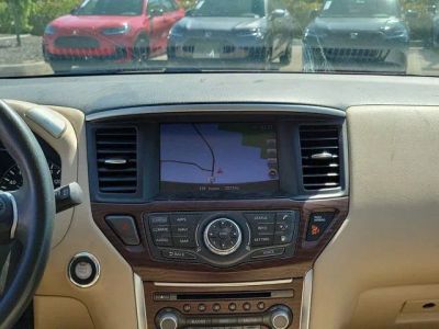 2018 Nissan Pathfinder — photo 19 view
