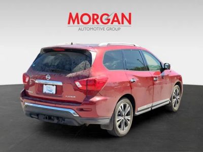 2018 Nissan Pathfinder — engine compartment view