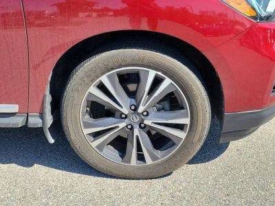 2018 Nissan Pathfinder — photo 7 view